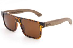 Dover sunglasses with wooden arms