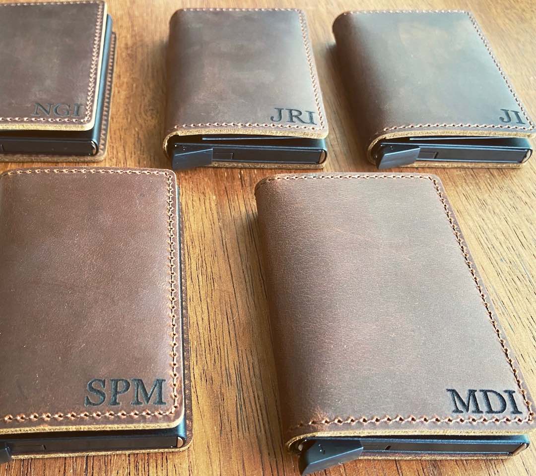 Personalised leather pop up wallets