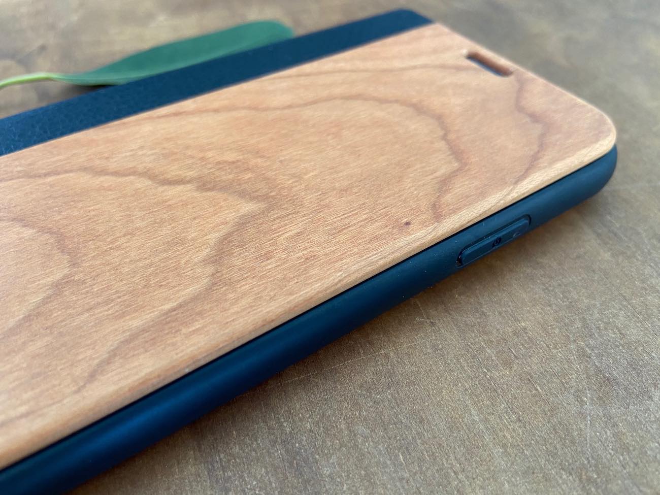 Cherry wood phone wallet case