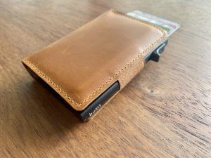 Genuine leather wallet with airtags holder