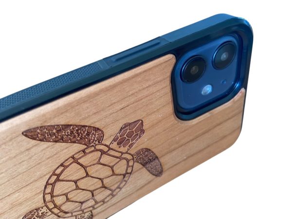 buttons on iPhone 12 case with turtle