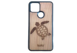 Wooden Pixel 5 Case with Turtle engraving