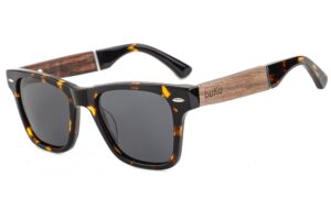 Avoca Sunglasses with wooden arms and tortoiseshell Frame