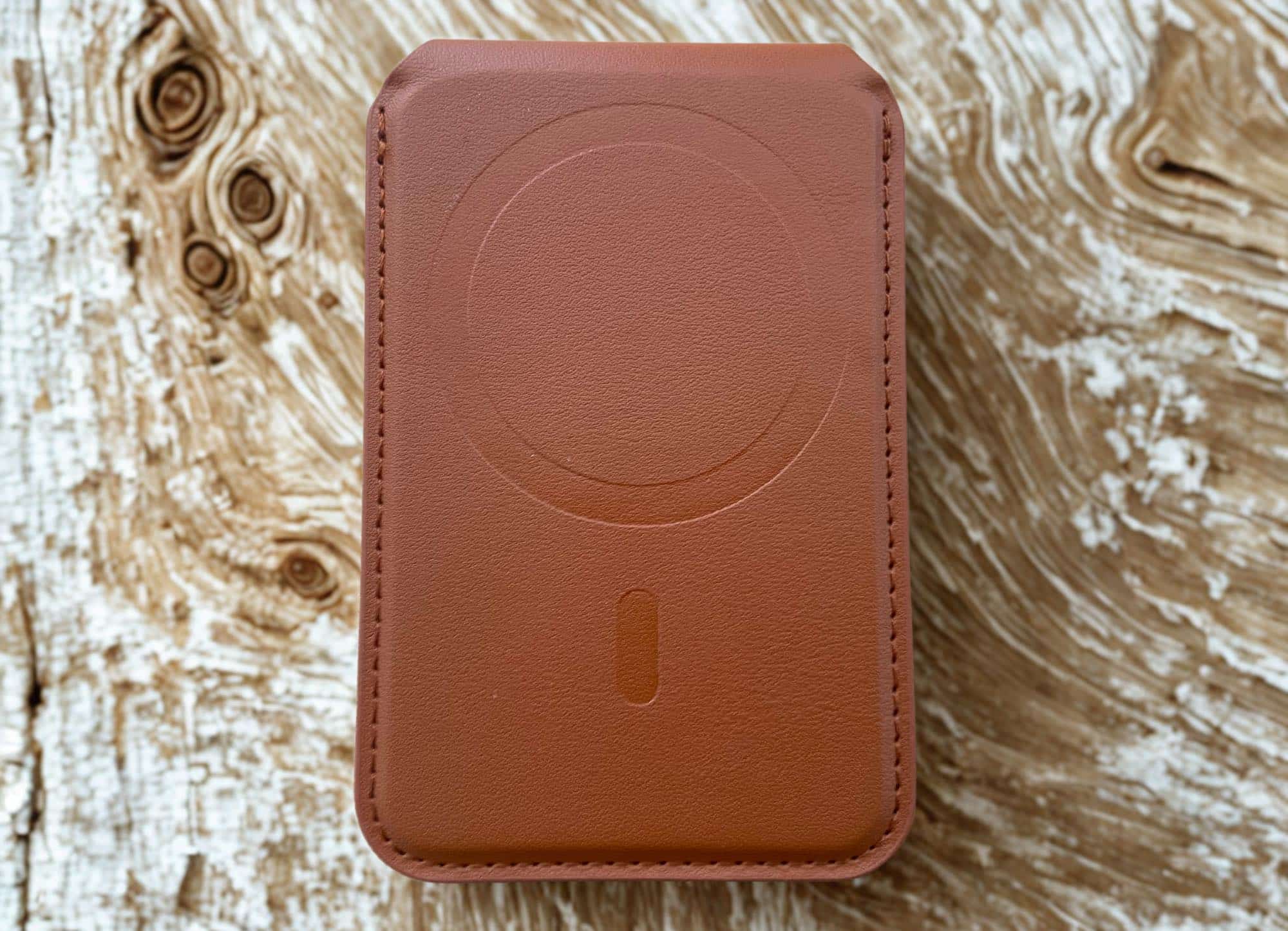 back of MagSafe wallet