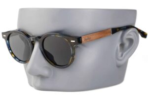 jaques sunglasses with round shimmering colourful frame and wooden arms